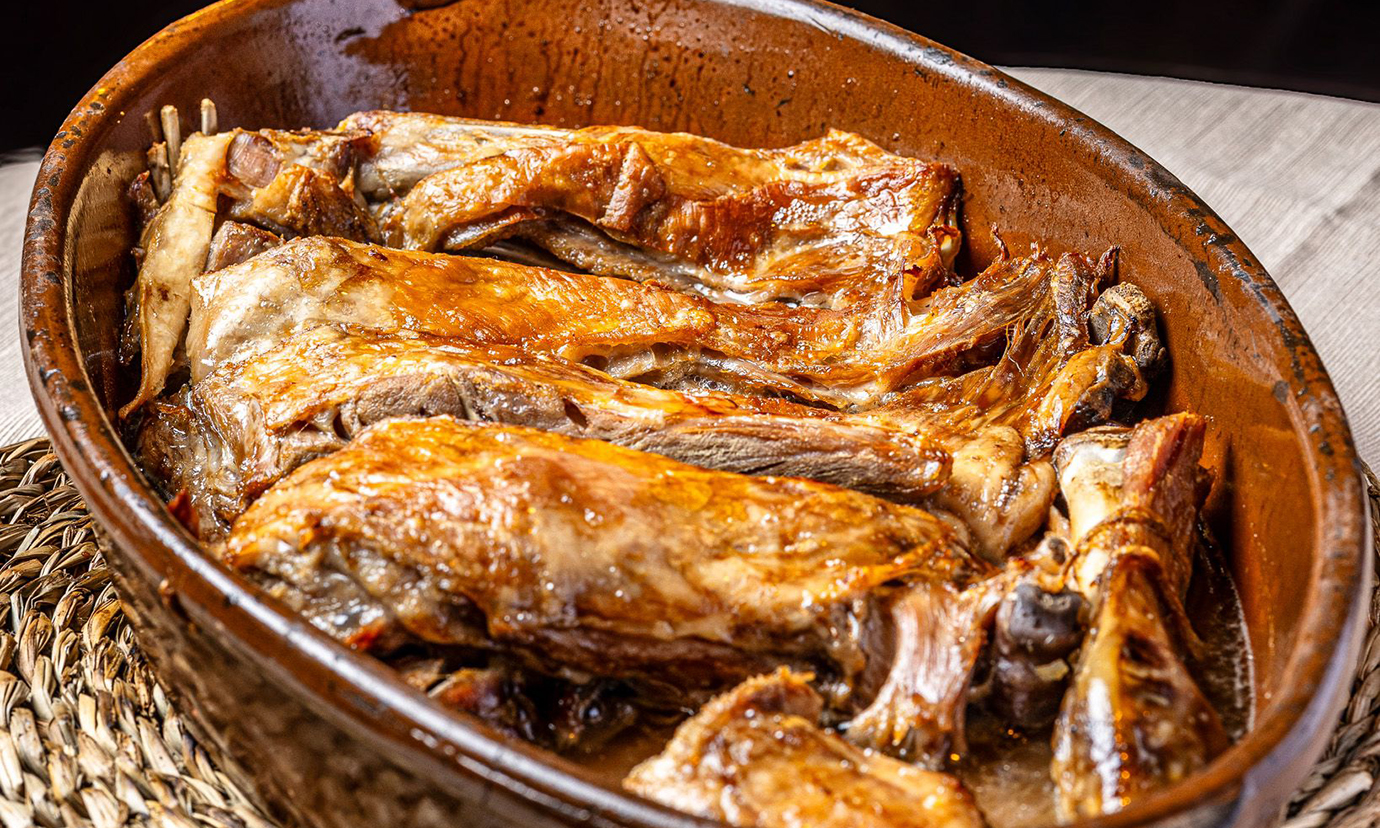 En este momento estás viendo Los asados de Navidad: una tradición que Qarnal Lleva a tu mesa