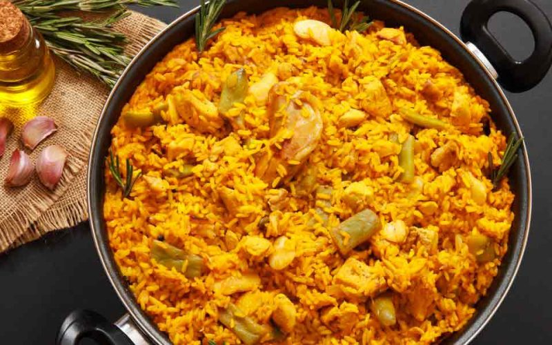paella de pollo